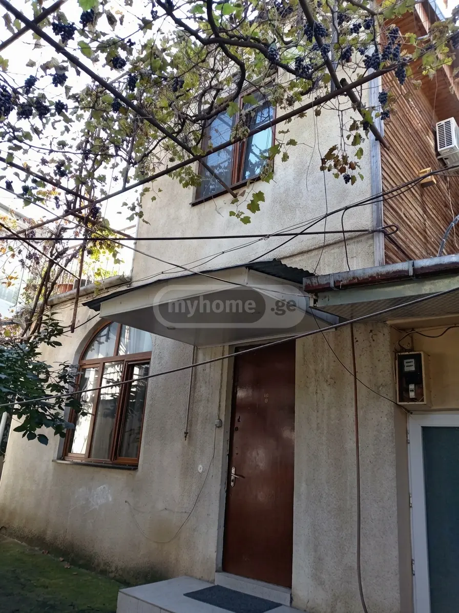 4 Room Private House For Sale view 1
