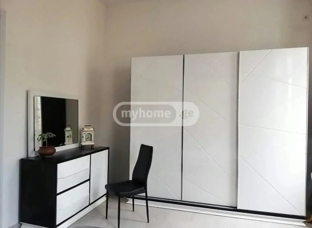 4 Room Private House For Rent In Sololaki view 4