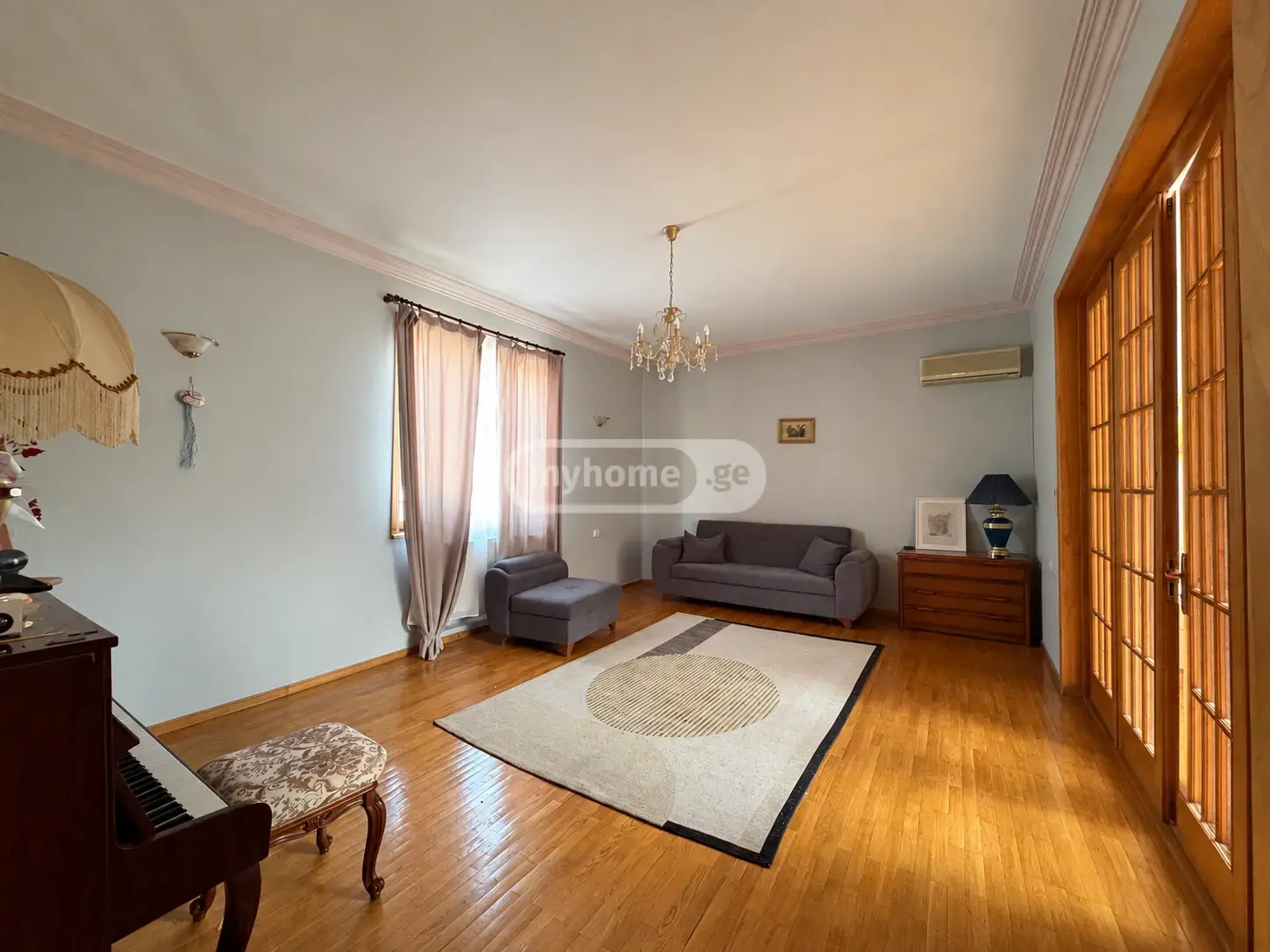 5 Room Private House For Rent In Vake view 2