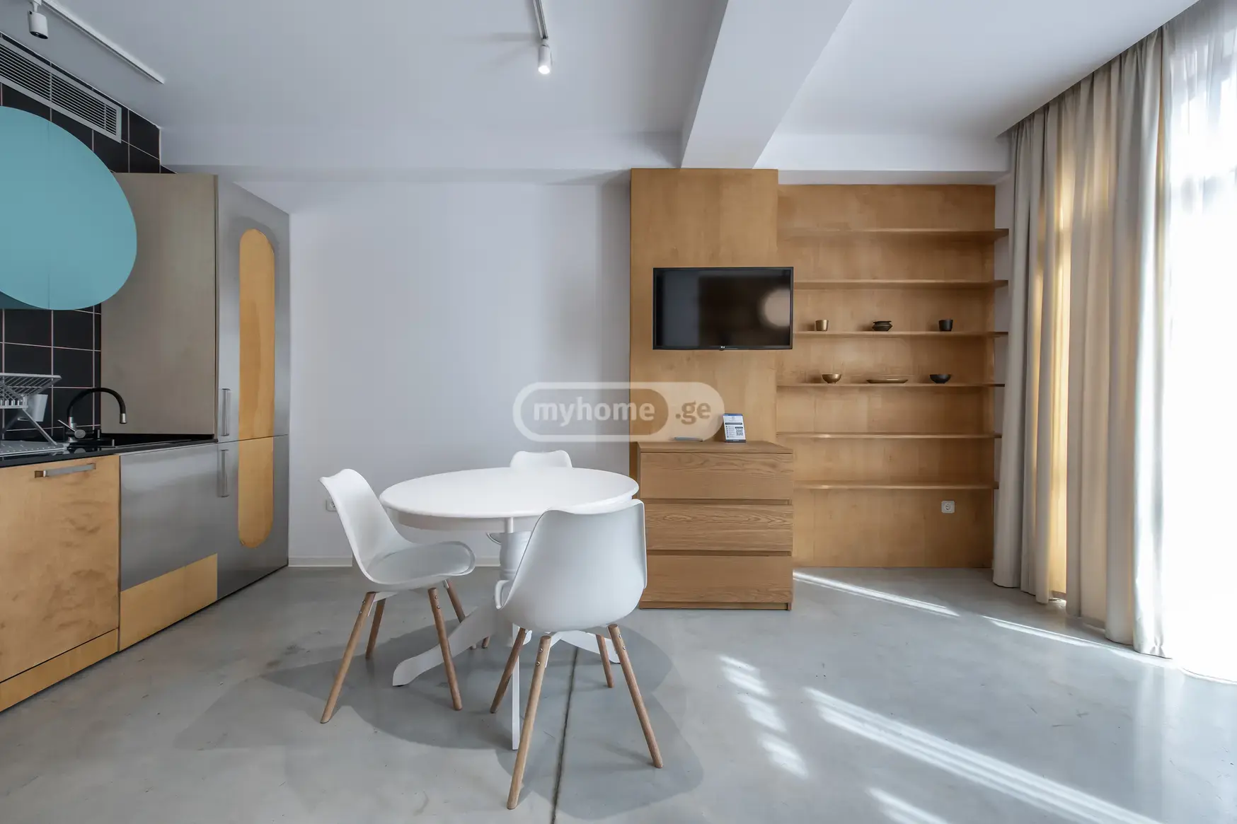 2 Room Apartment For Rent In Vera view 8