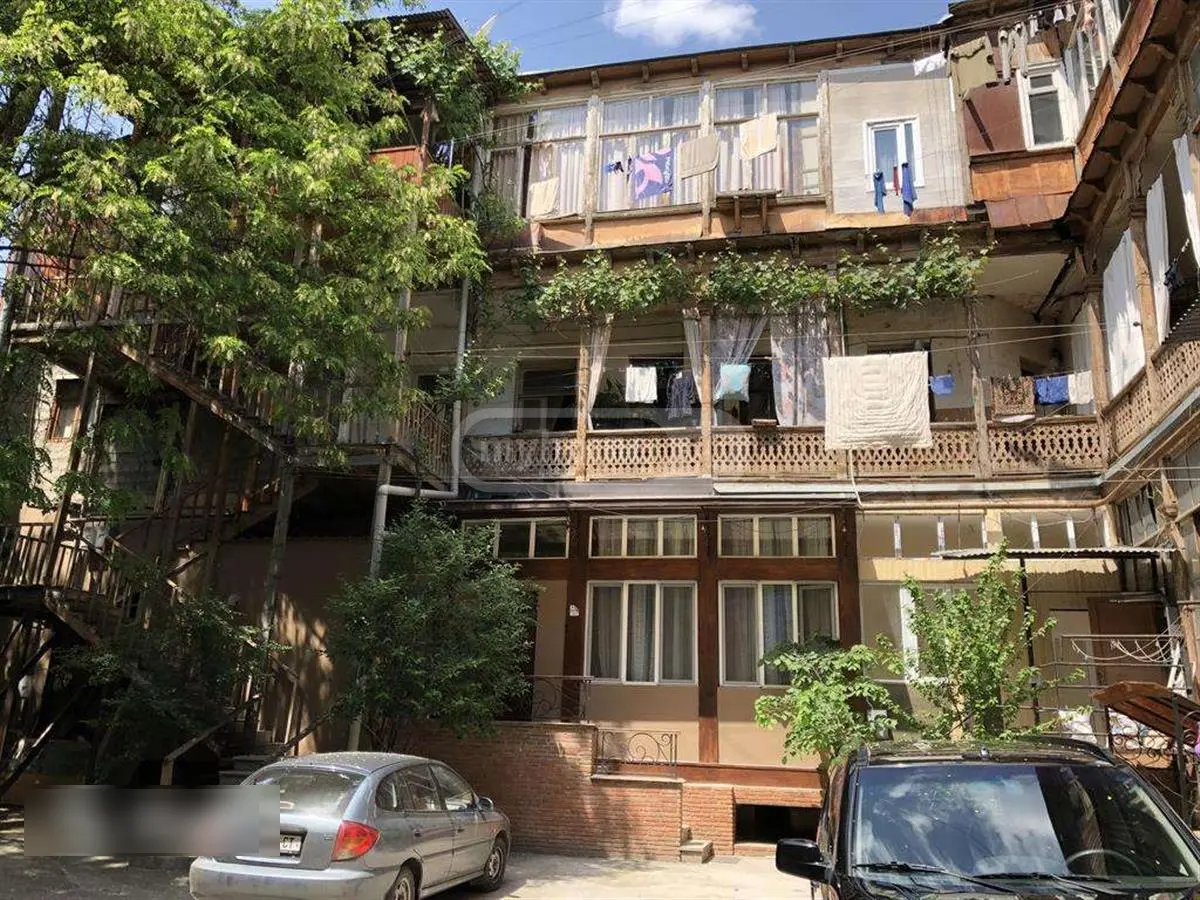 4 Room Apartment For Rent In Sololaki view 10