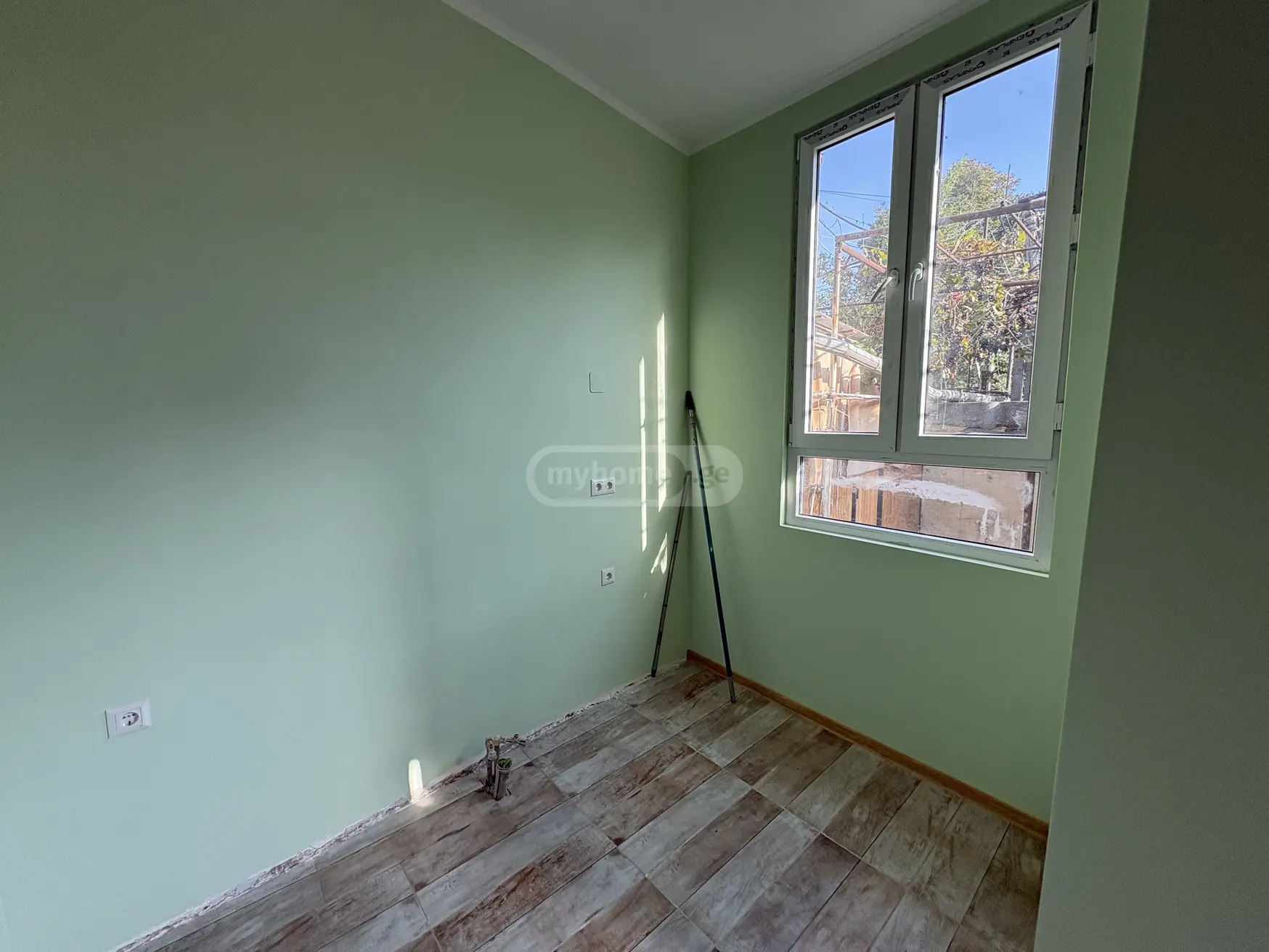3 Room Private House For Sale view 8