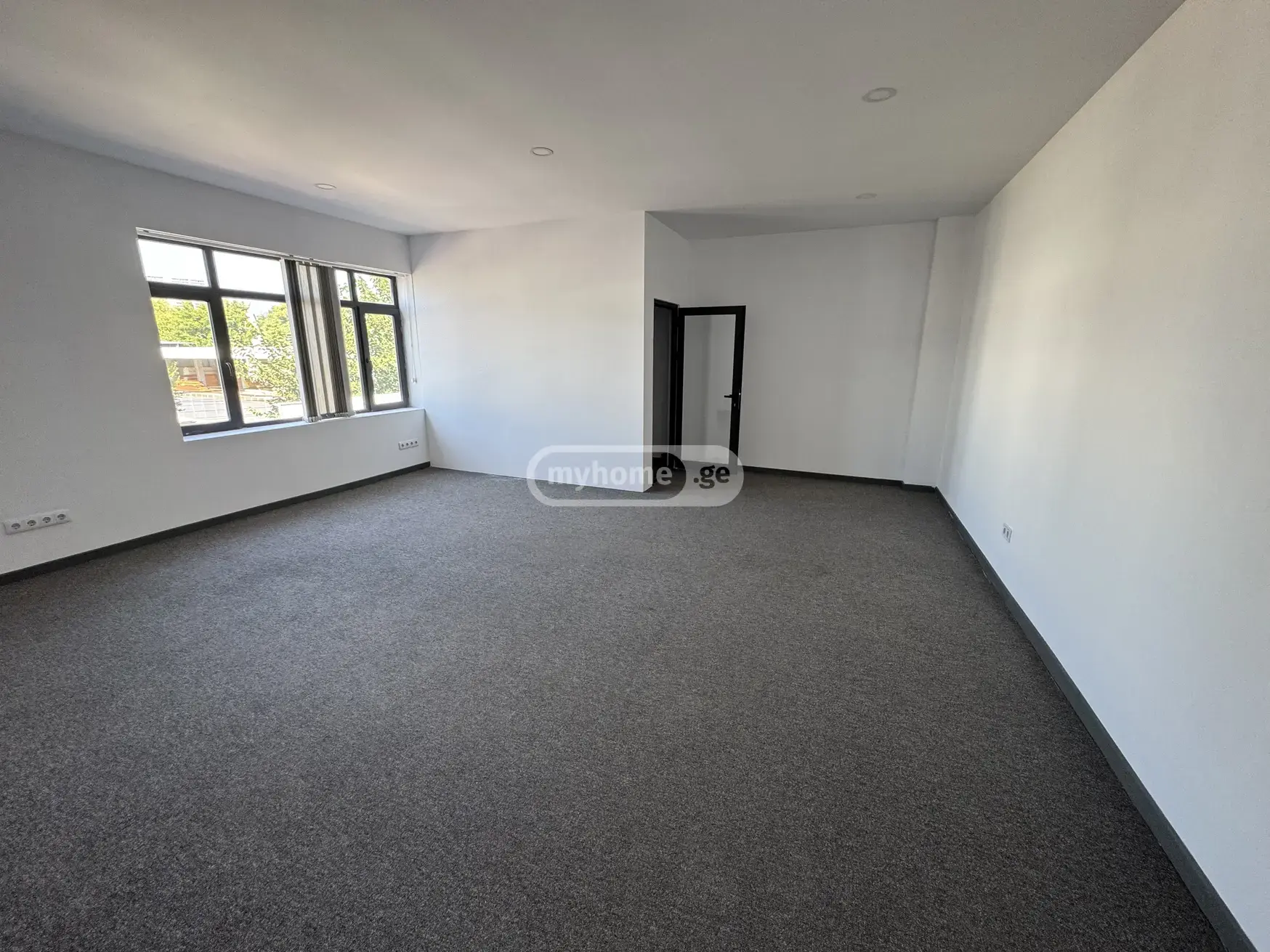 Office Commercial Area For Rent In Didube view 1