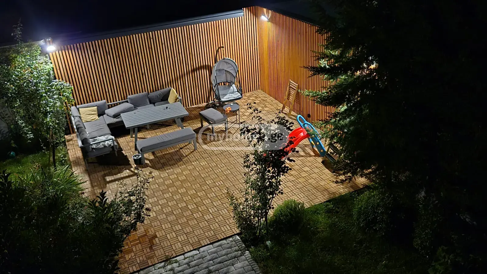 7 Room Private House For Rent In Vera view 4