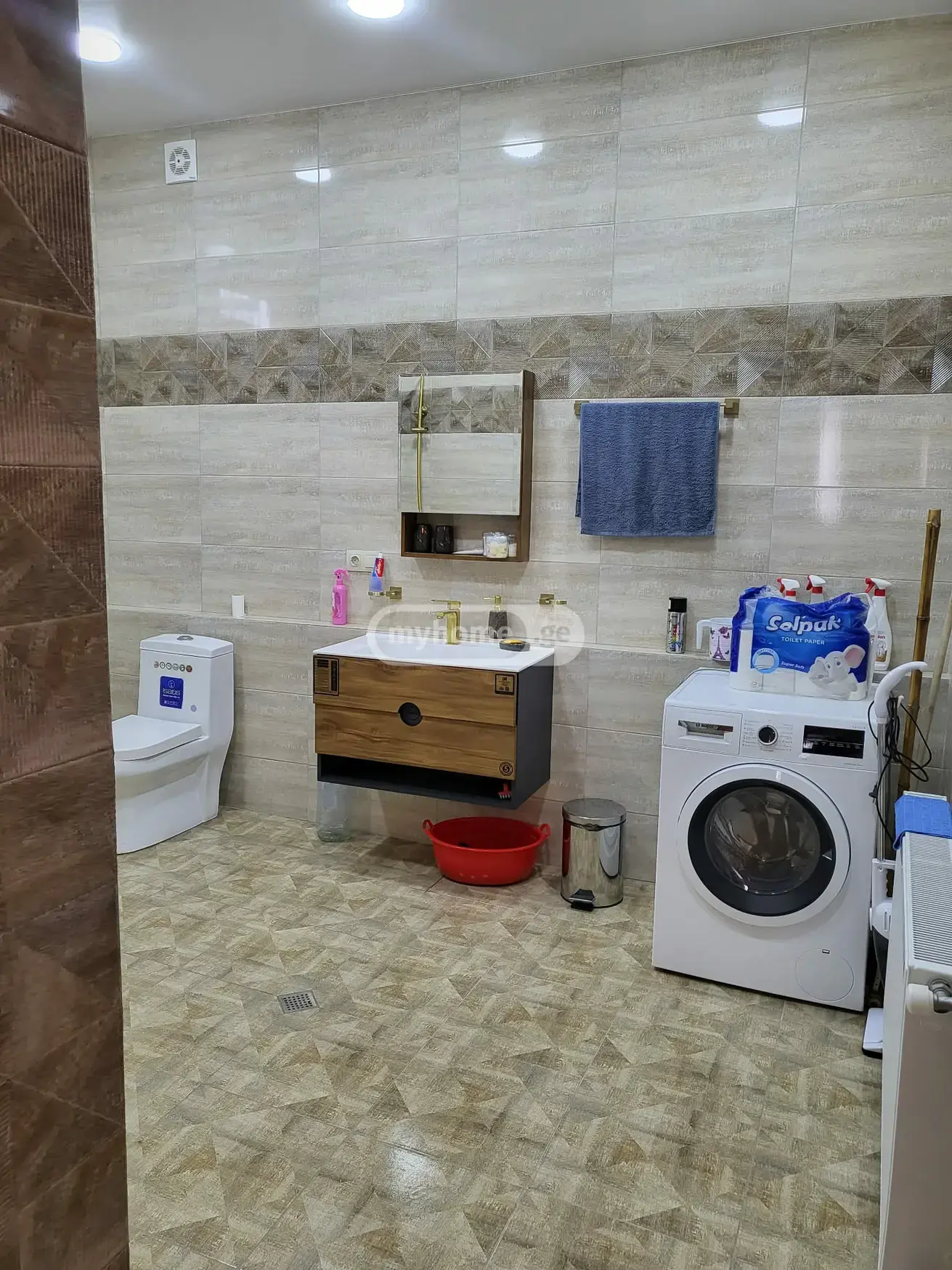 8 Room Private House For Sale view 5