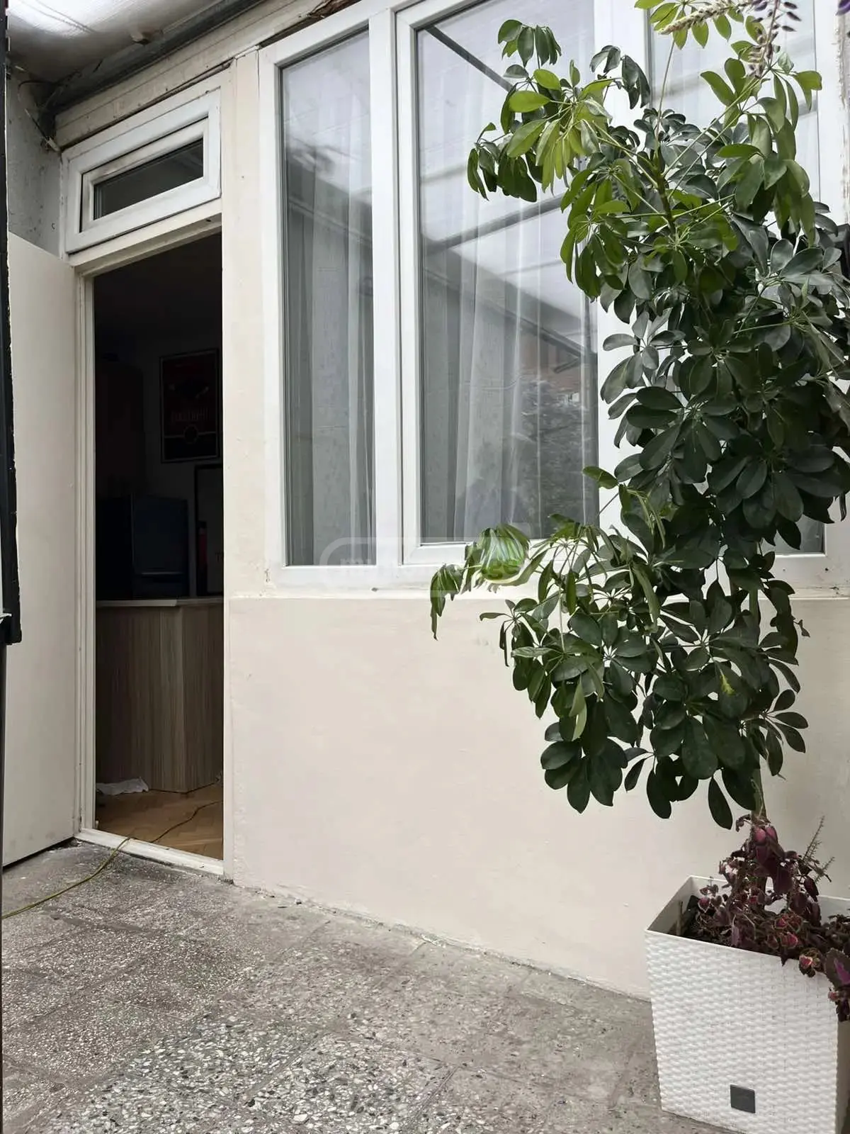 3 Room Private House For Sale view 10