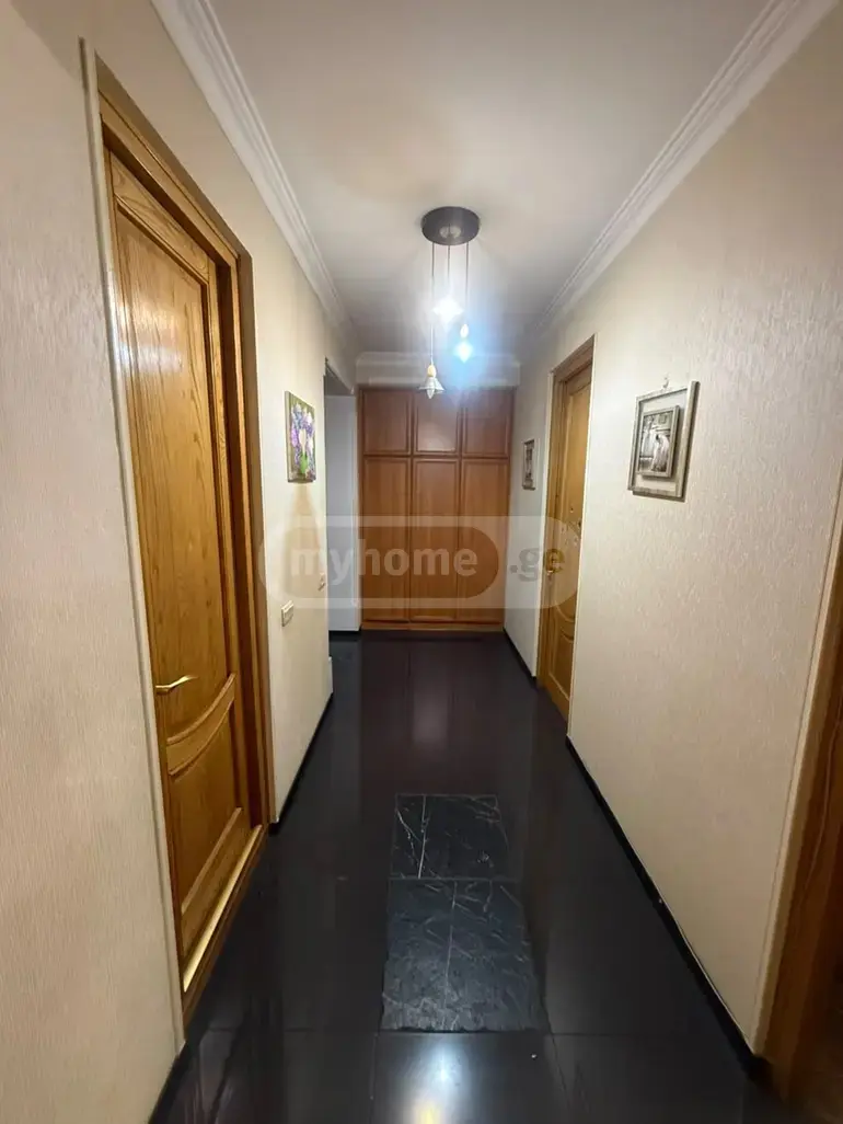 4 Room Apartment For Sale view 7