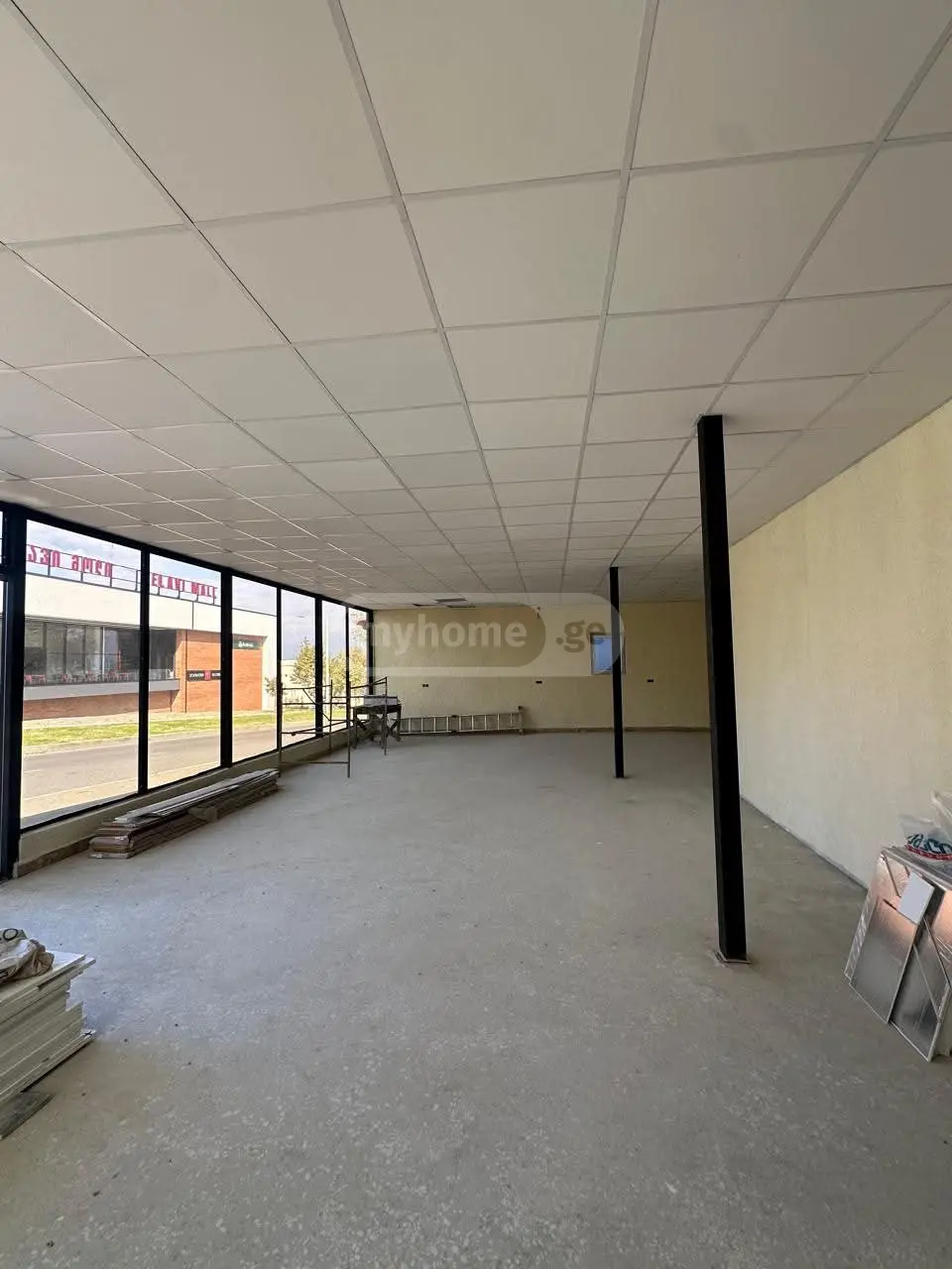 Universal Commercial Area For Rent In Telavi view 3