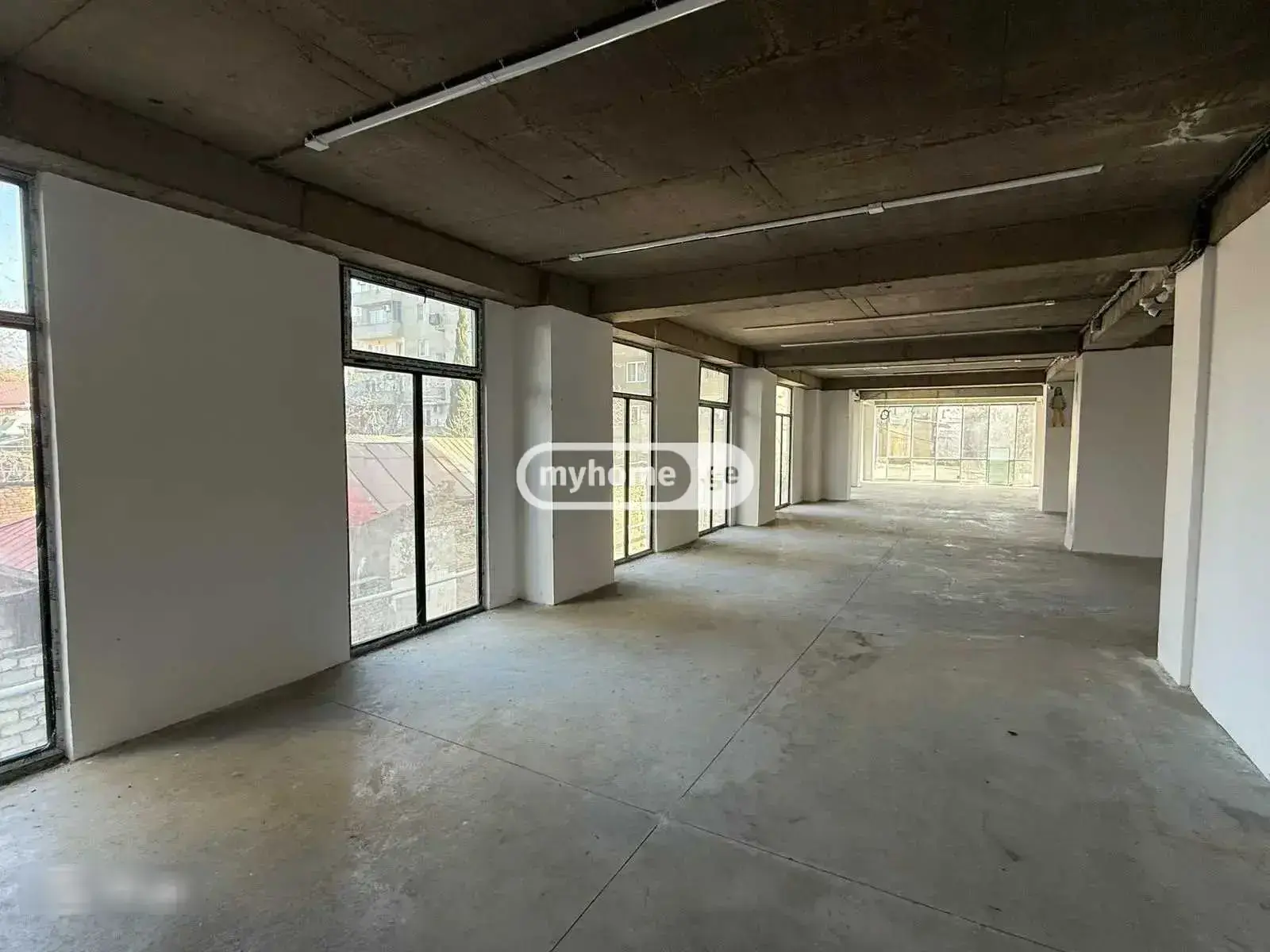 Universal Commercial Area For Rent In Didube view 3