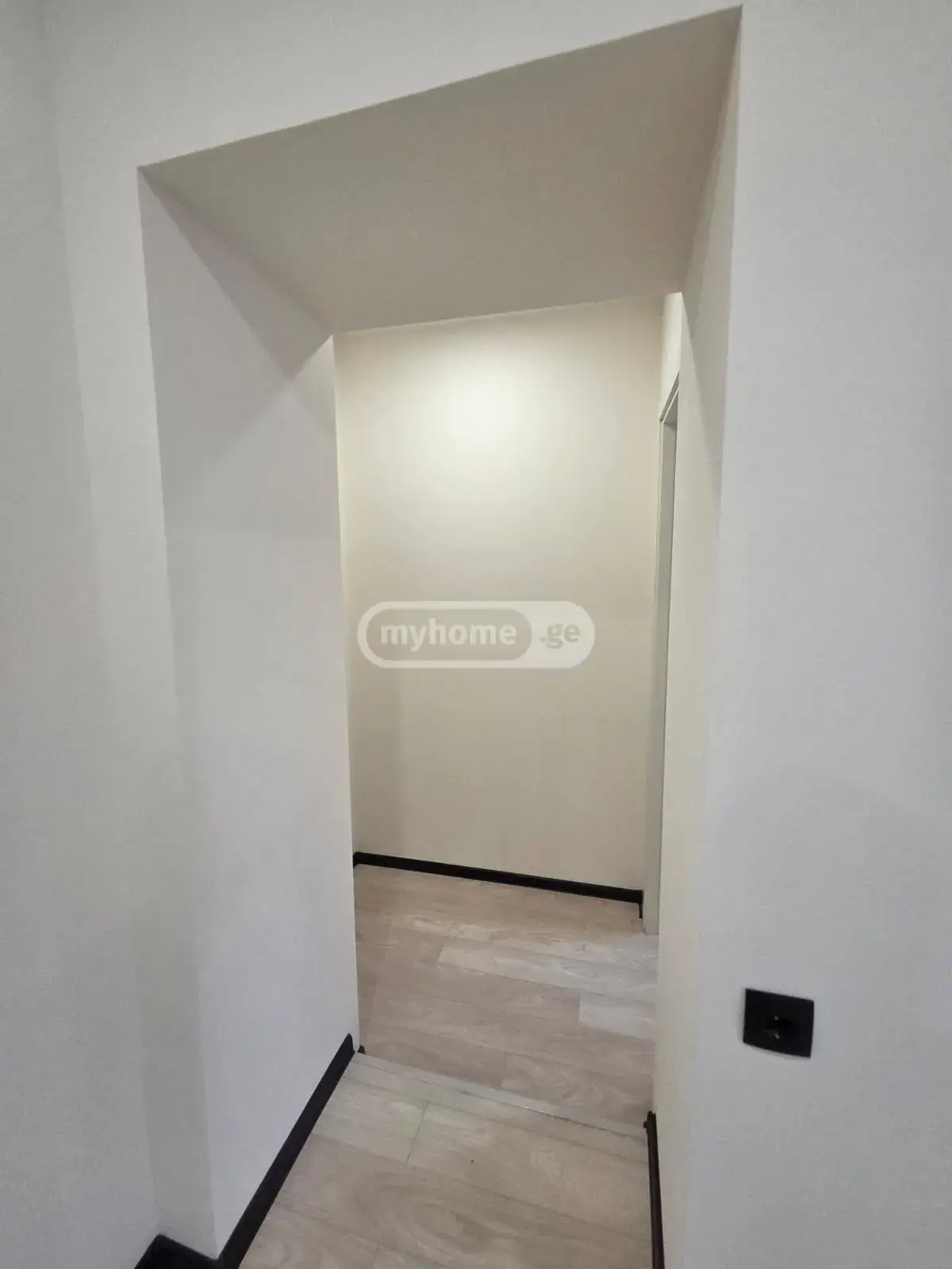 3 Room Private House For Sale view 5