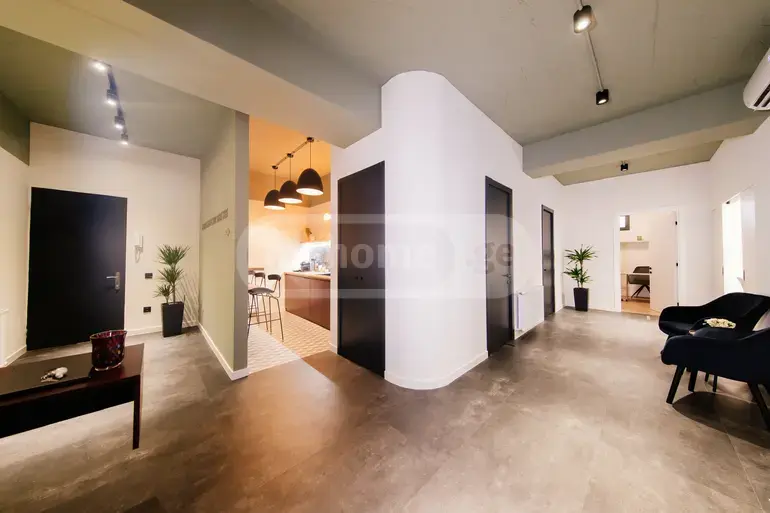 Universal Commercial Area For Rent In Vera view 6