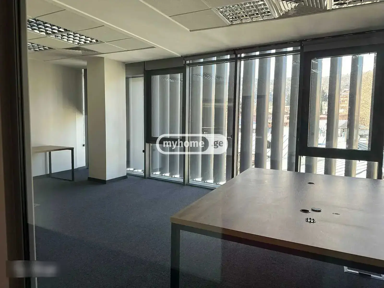 Office Commercial Area For Rent In Sololaki view 11