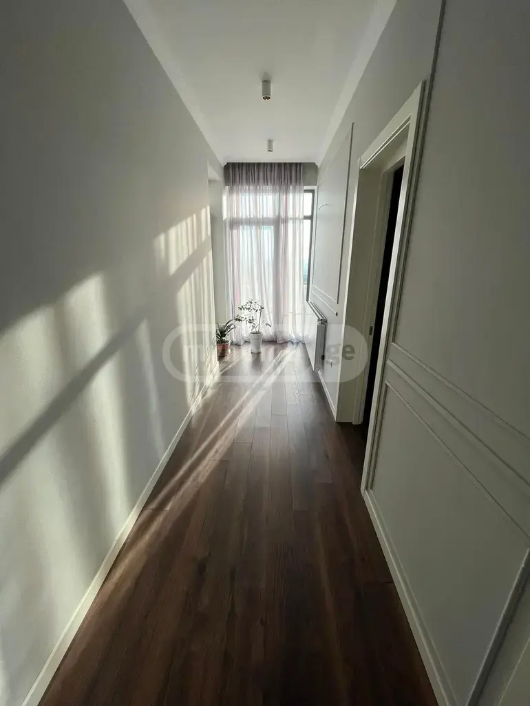 7 Room Private House For Sale view 11