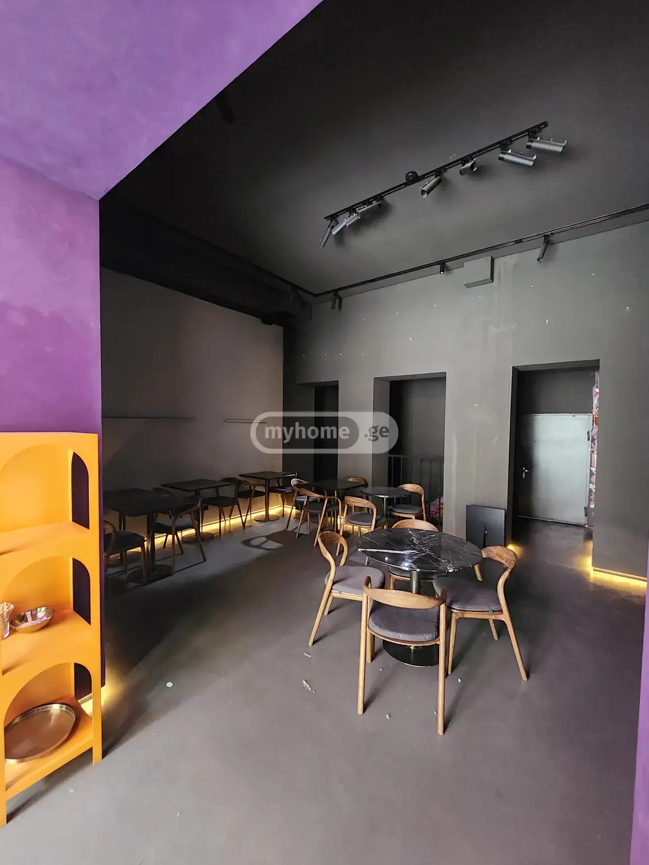 Trade Commercial Area For Rent In Mtatsminda view 6