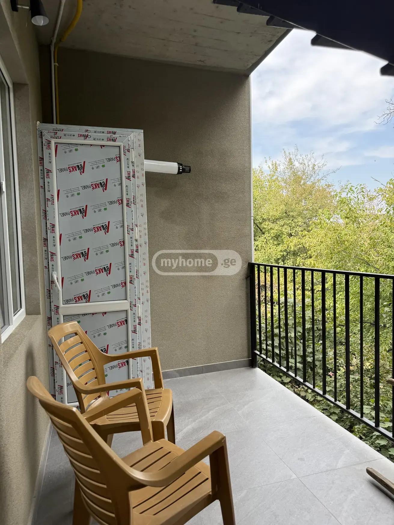 2 Room Private House For Rent In Sanzona view 11