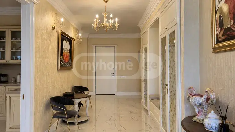 7 Room Apartment For Sale view 3