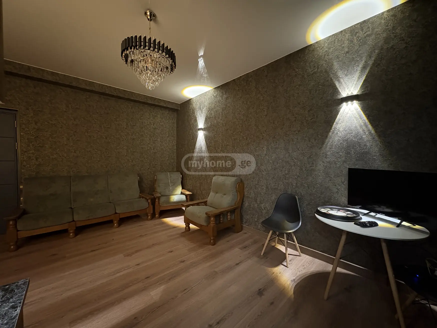 2 Room Apartment For Rent In Zugdidi view 3