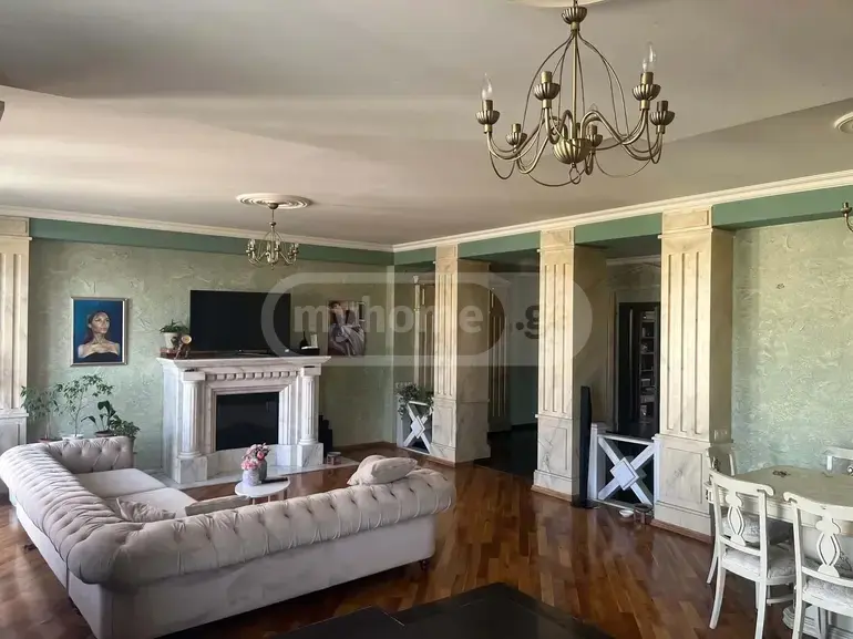6 Room Apartment For Sale view 1