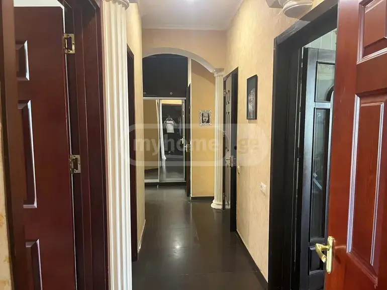 6 Room Apartment For Sale view 10