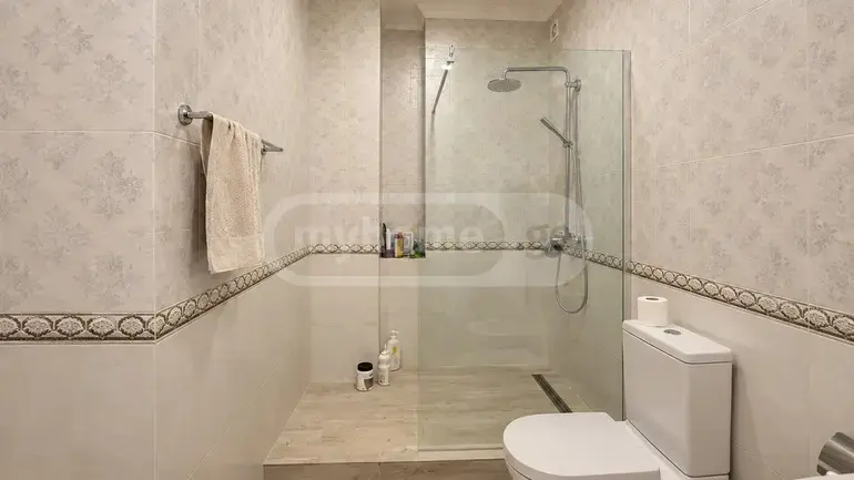 7 Room Apartment For Sale view 5