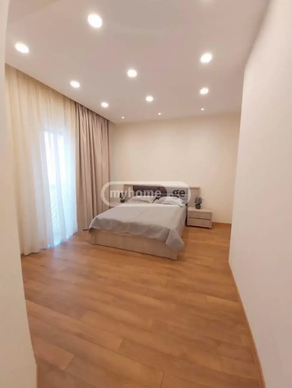 6 Room Apartment For Rent In Saburtalo view 9