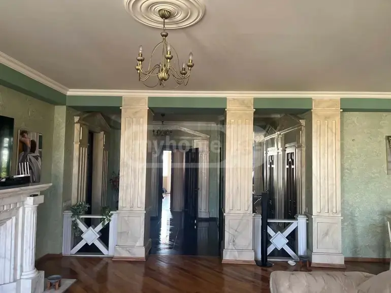 6 Room Apartment For Sale view 4