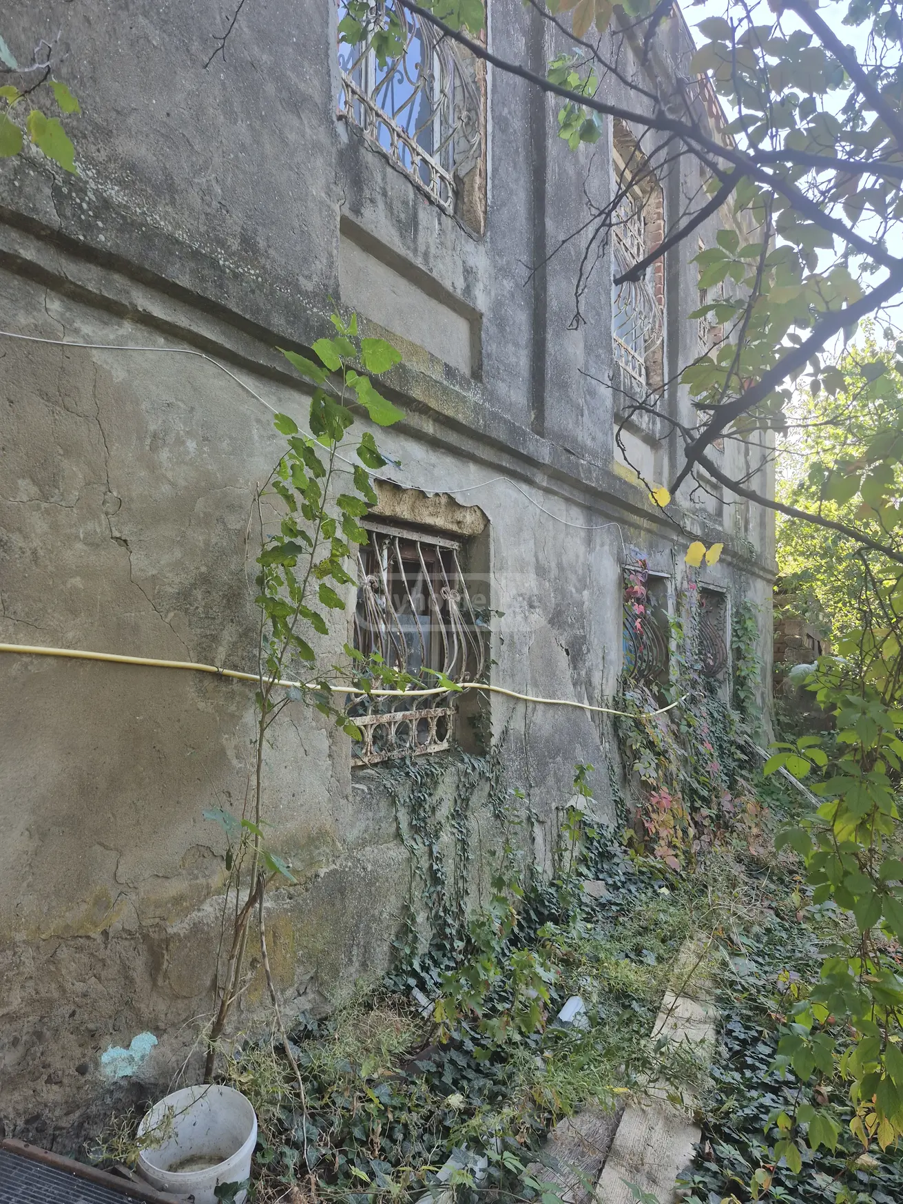4 Room Private House For Sale view 9