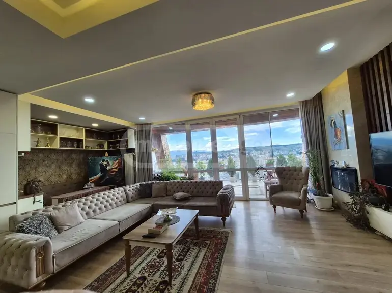 4 Room Apartment For Sale view 1