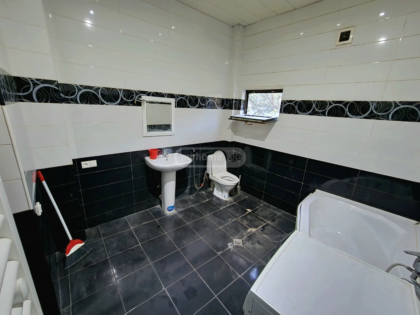 6 Room Private House For Rent In Saburtalo view 13