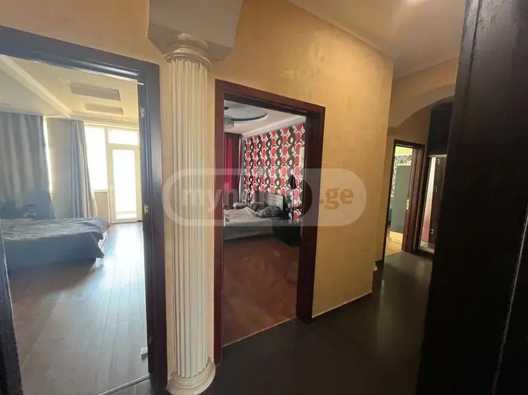 6 Room Apartment For Sale view 8