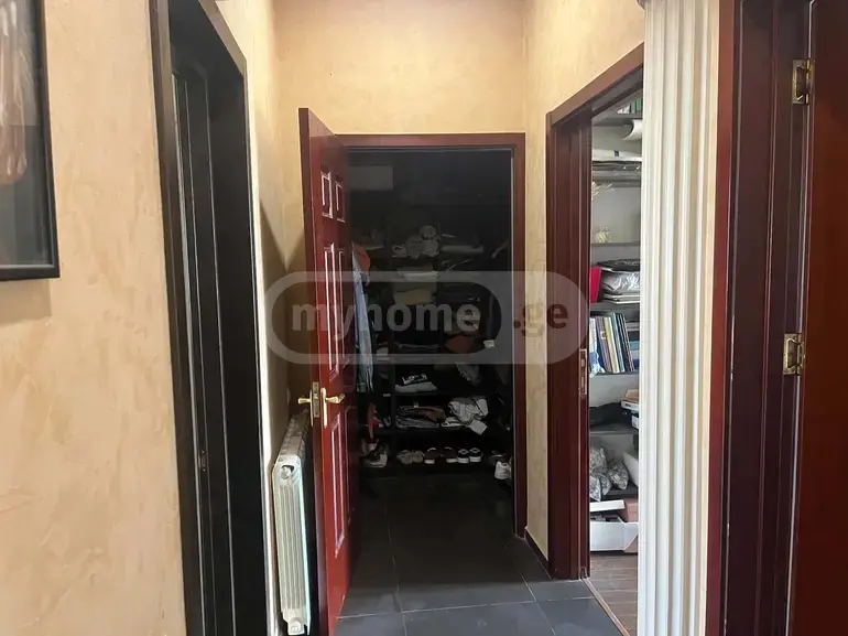 6 Room Apartment For Sale view 9