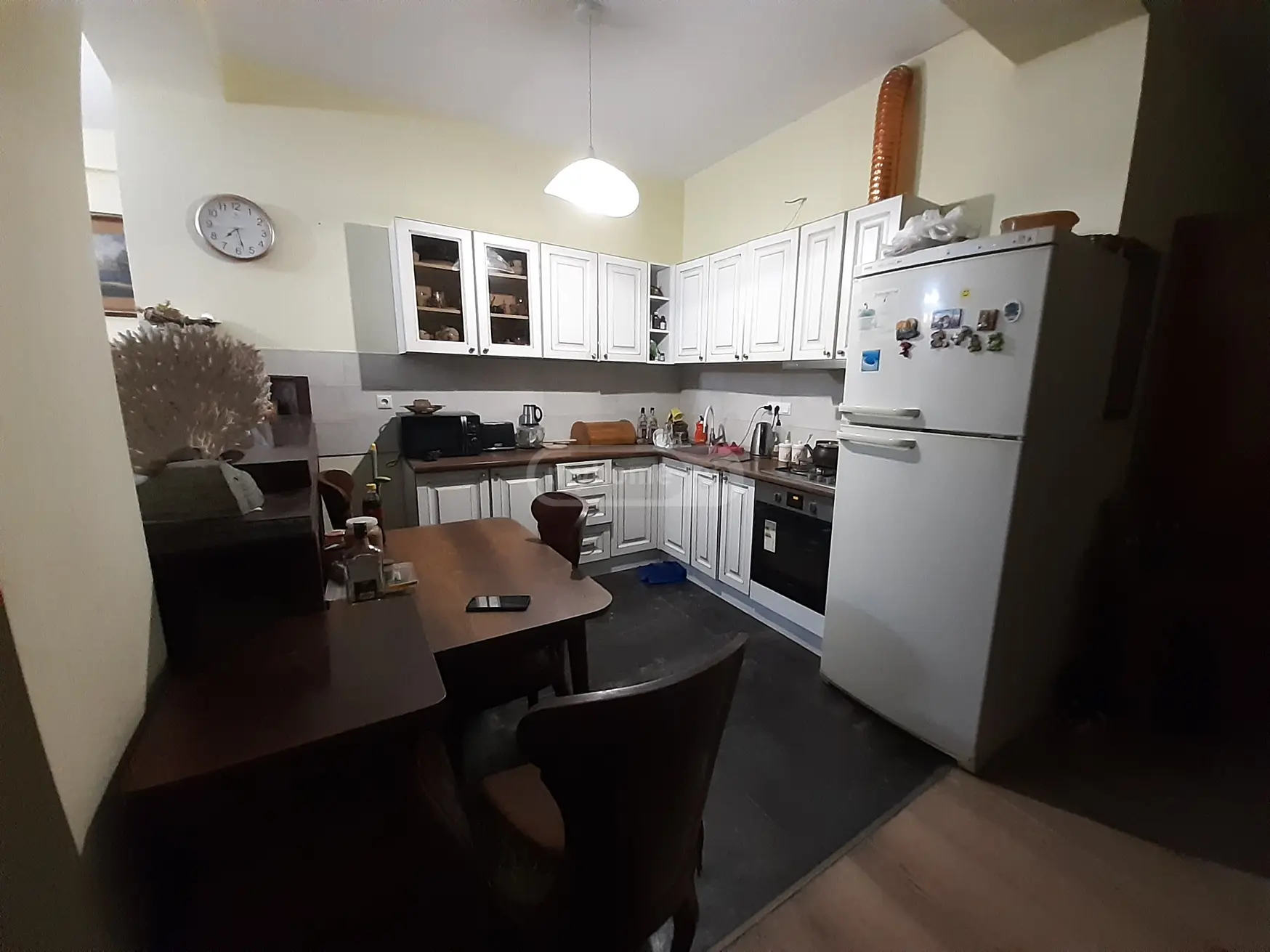 3 Room Apartment For Sale view 5