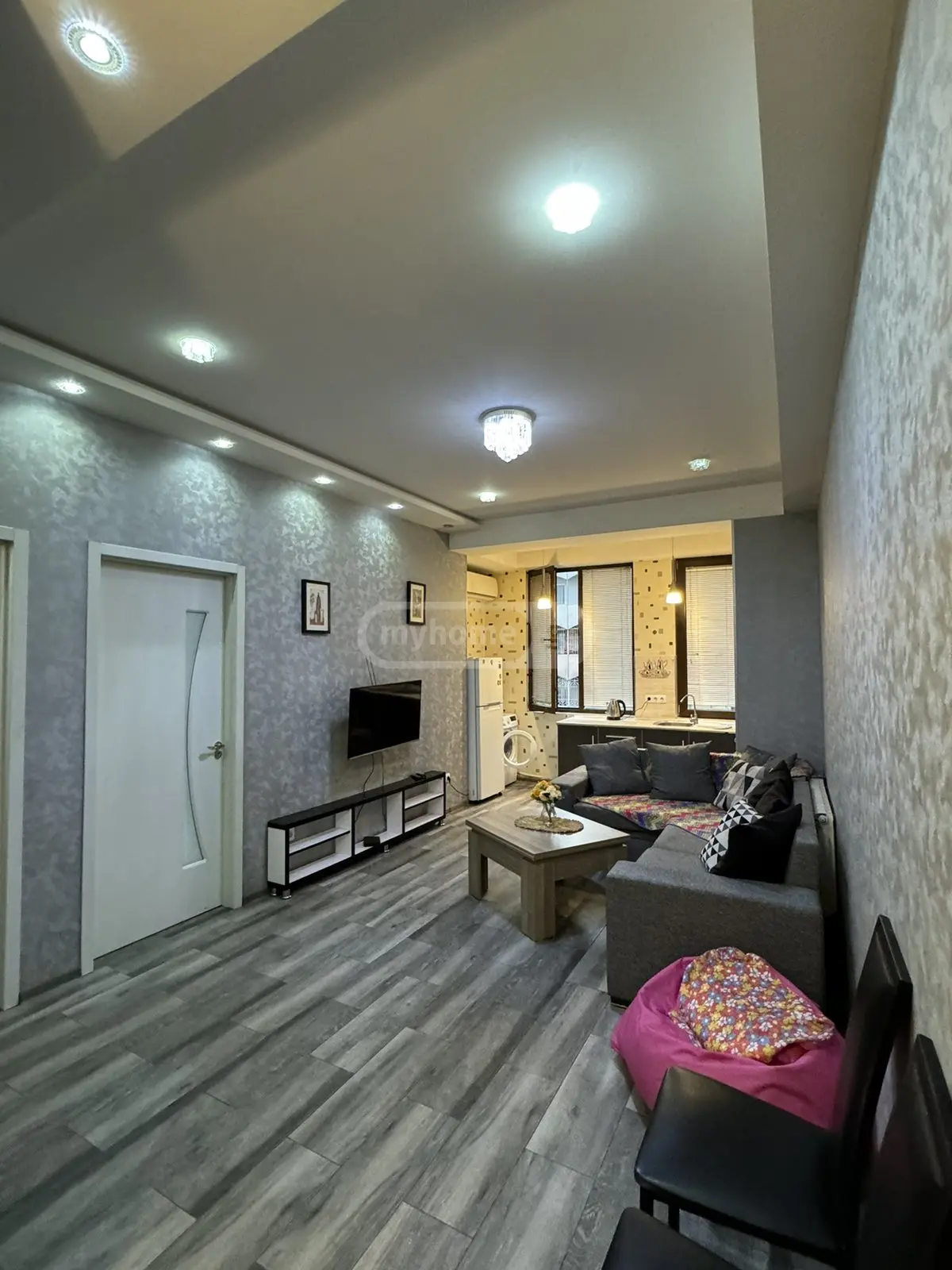 3 Room Apartment Daily Rent In Saburtalo view 6
