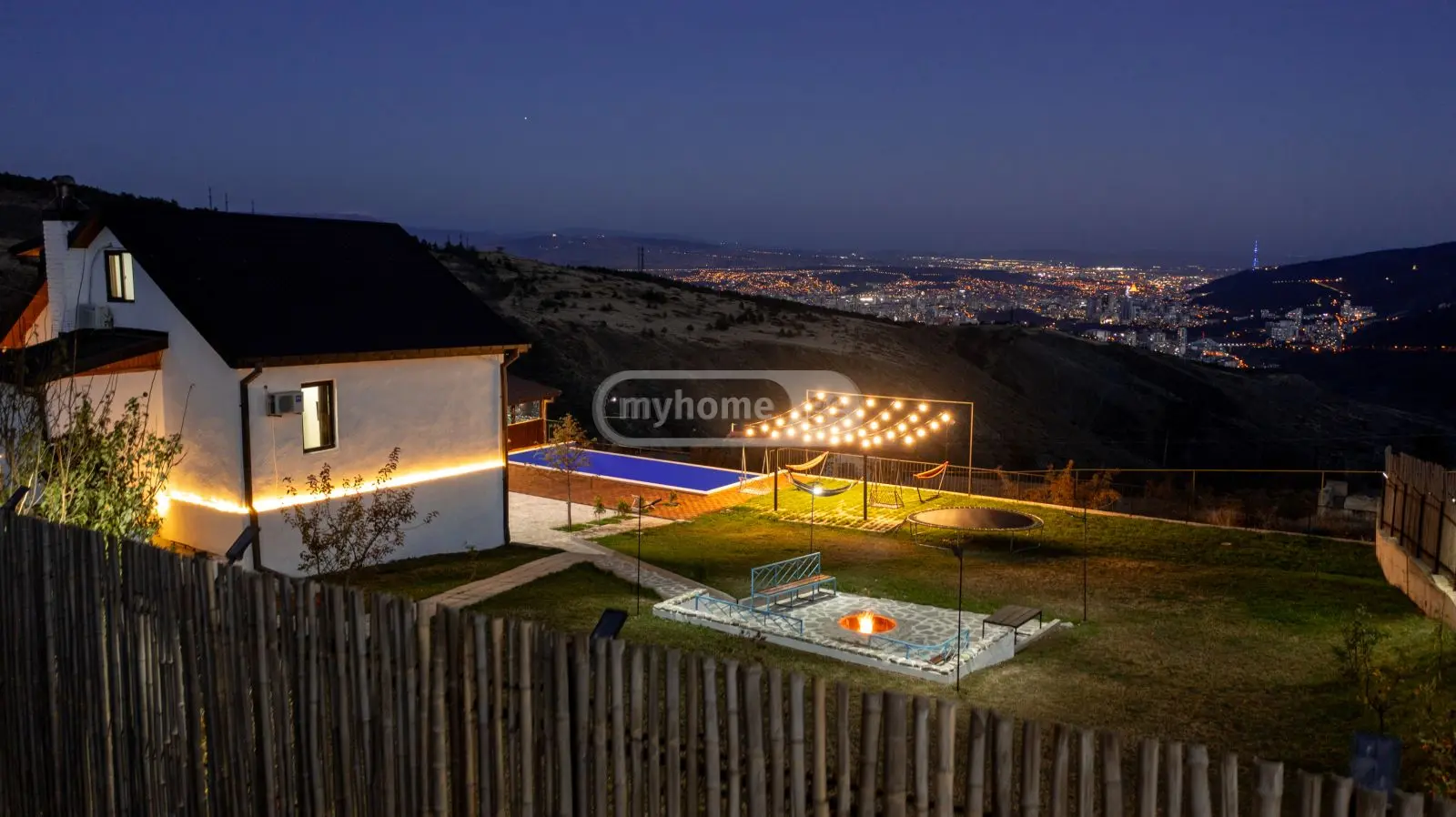 8 Room Private House Daily Rent In Vake view 3