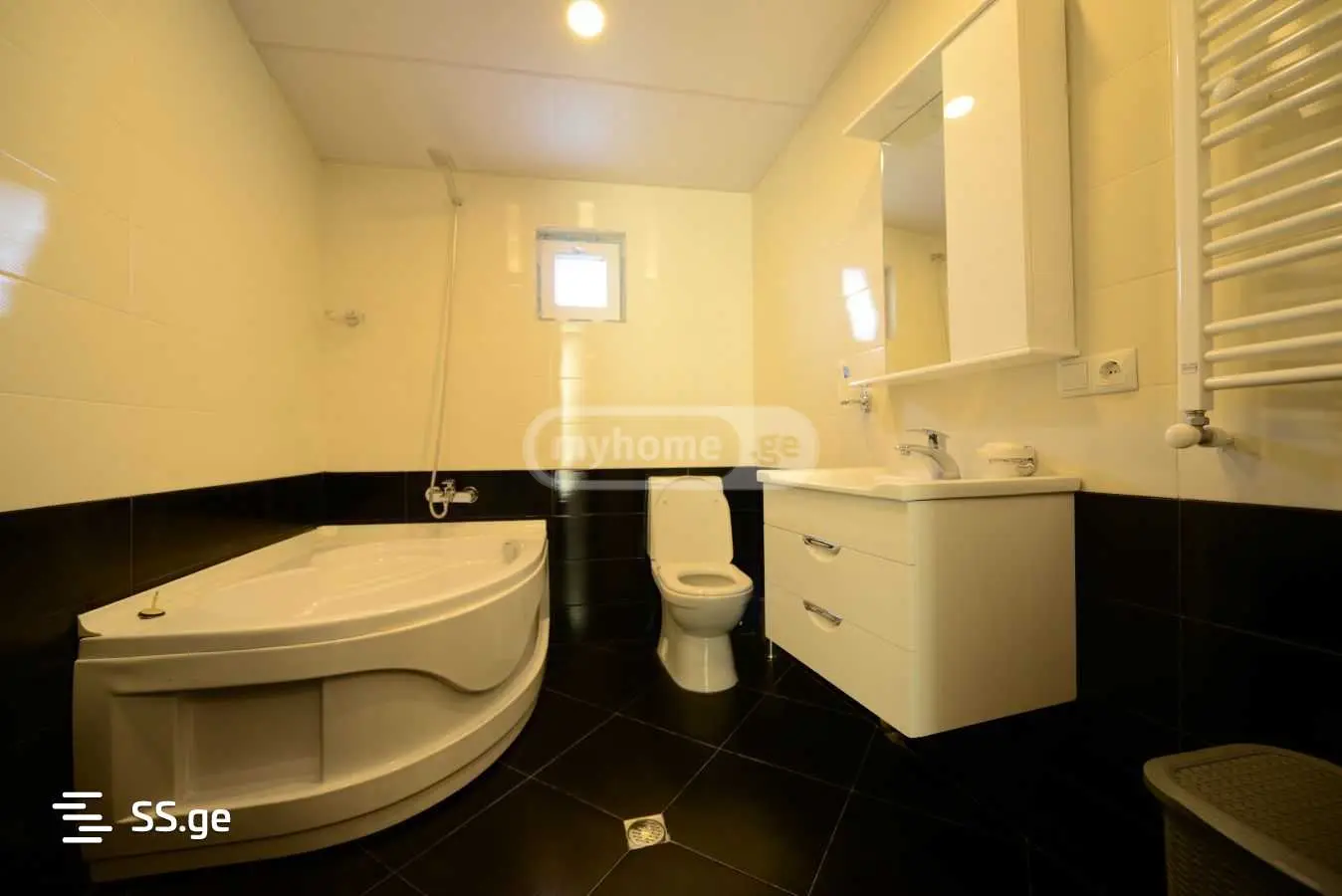 5 Room Private House For Rent In Mtatsminda view 12