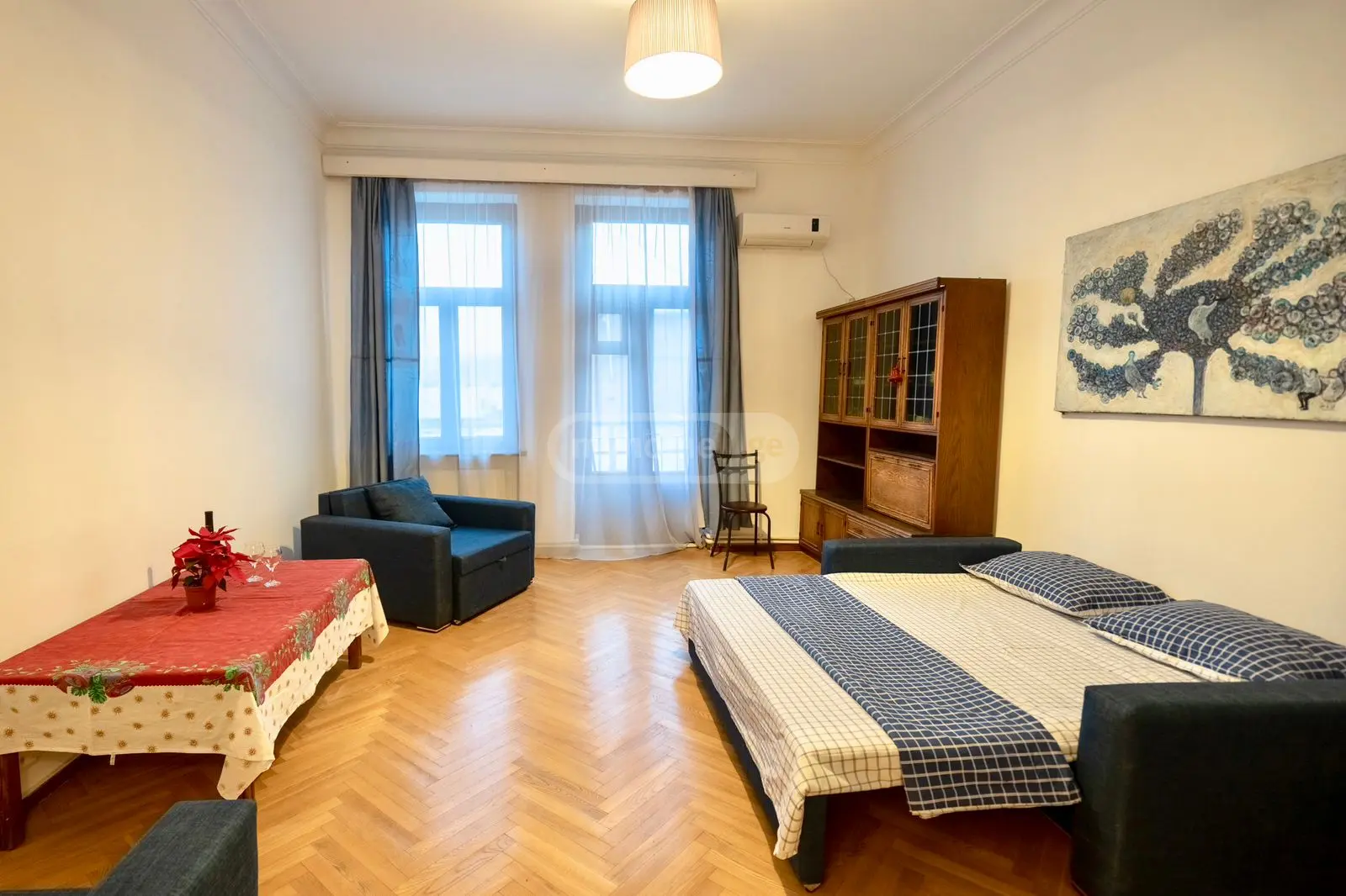 2 Room Apartment For Rent In Mtatsminda view 6
