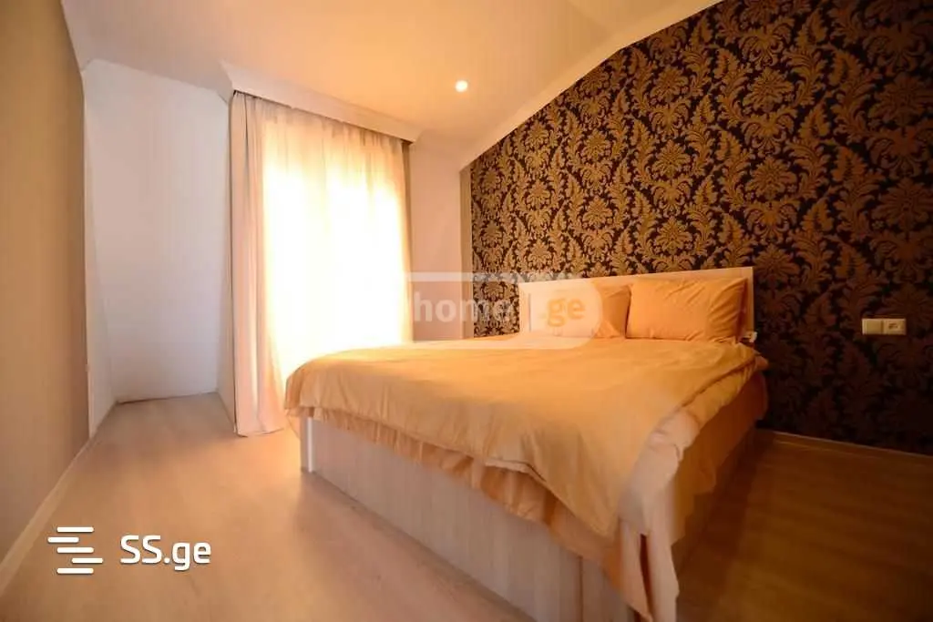 5 Room Private House For Rent In Mtatsminda view 5
