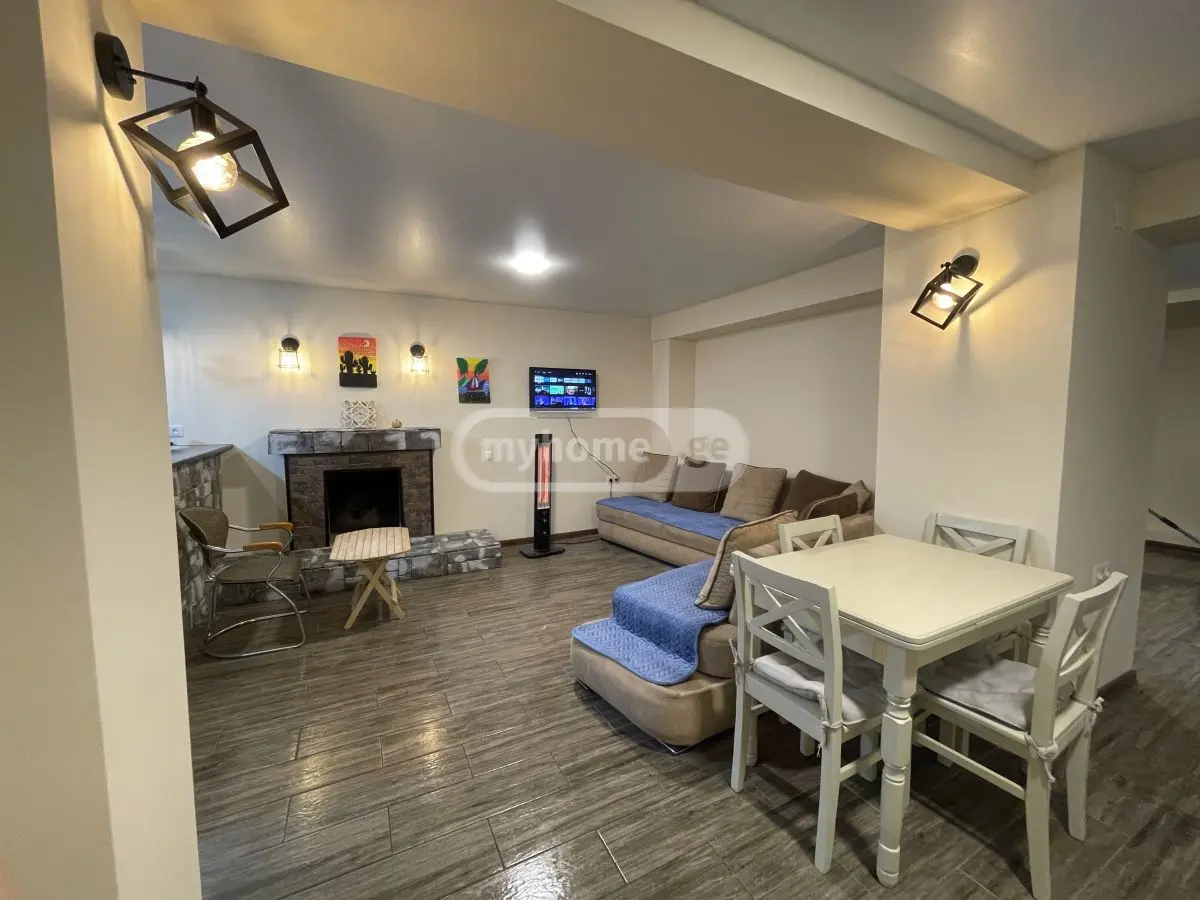 1 Room Country House Daily Rent In Vake view 4