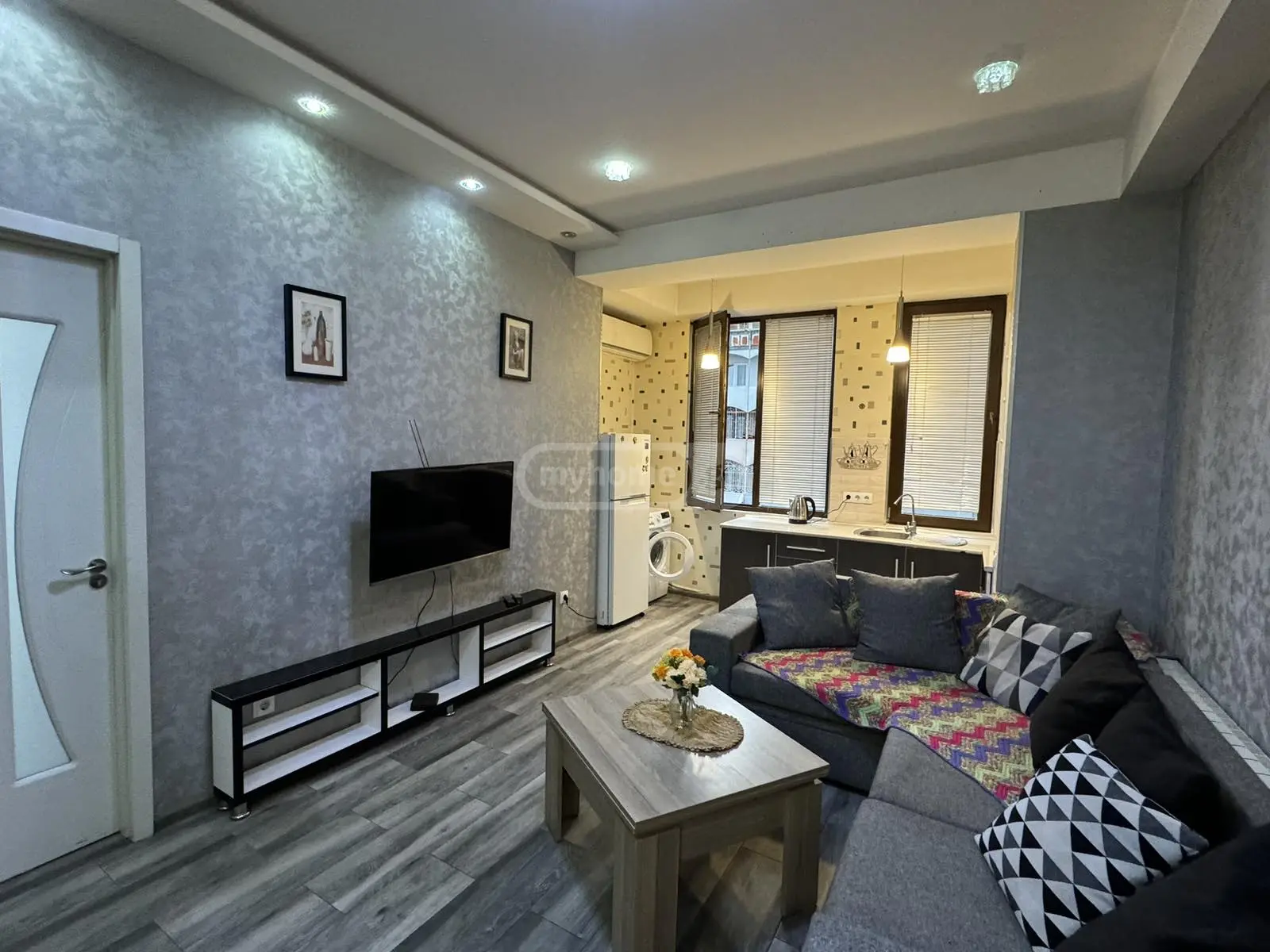 3 Room Apartment Daily Rent In Saburtalo view 1