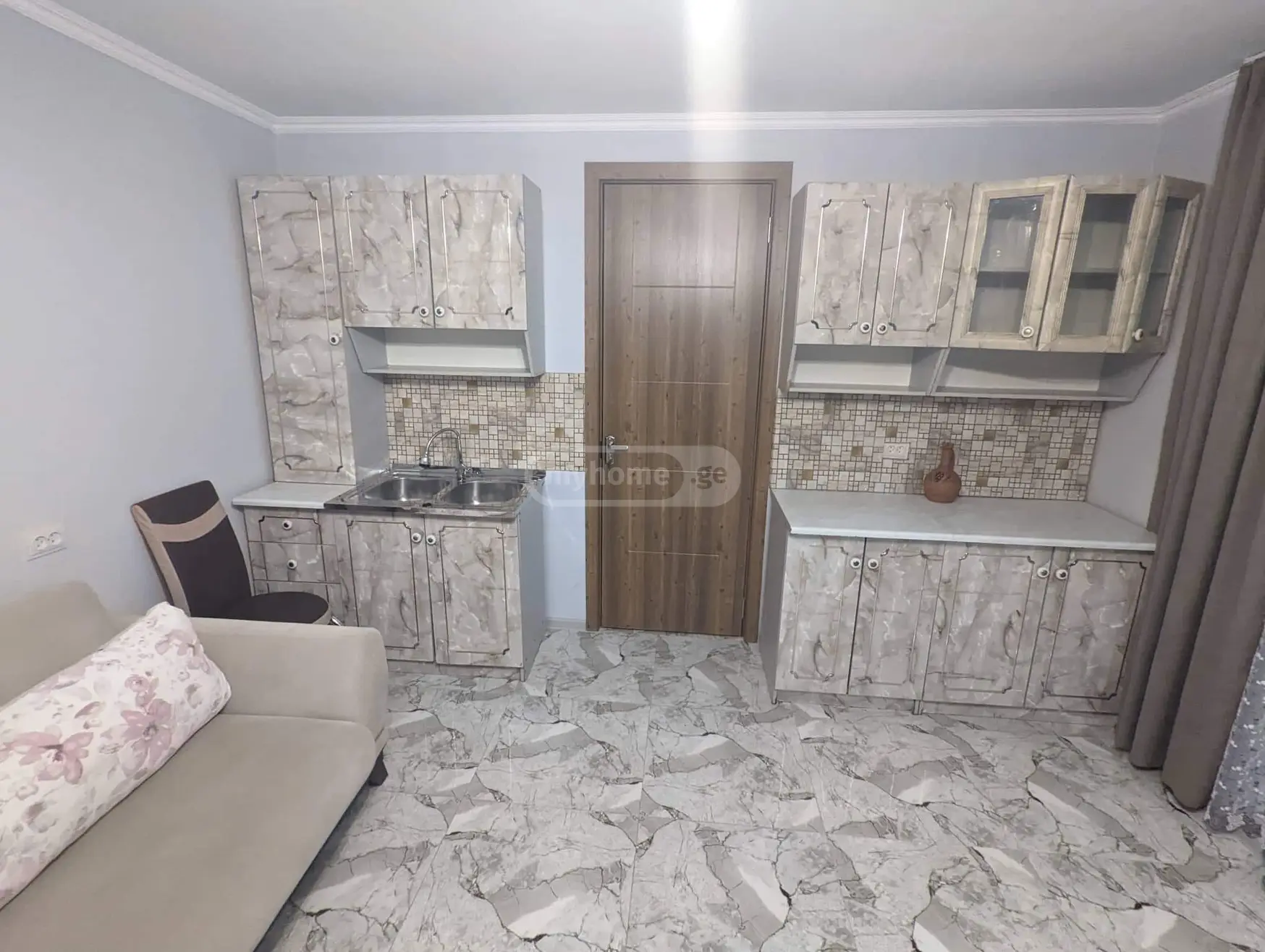 3 Room Private House For Rent In Zugdidi view 6